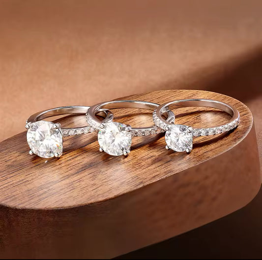 D VVS1-3ct Moissanite Ring 18k